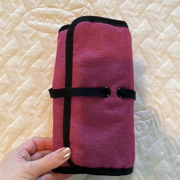 Travel makeup/toiletry bag - Picture 3 of 3